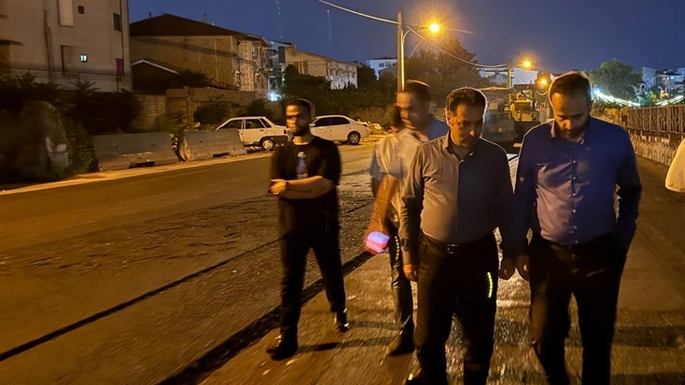 بازدید شهردار رشت از عملیات آسفالت خیابان جوان عزم جدی برای روکش گسترده در مناطق پنج‌گانه